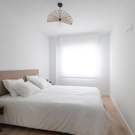 Lujoso Apartamento Entre 2 Playas Con Garaje, Wifi Gijón Zewnętrze zdjęcie