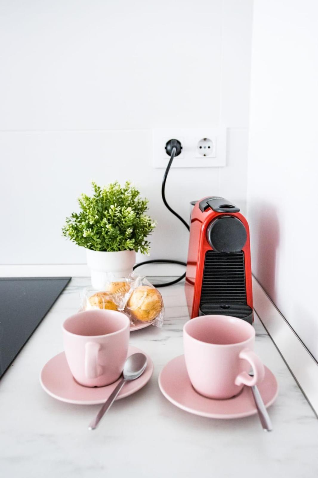 Lujoso Apartamento Entre 2 Playas Con Garaje, Wifi Gijón Zewnętrze zdjęcie
